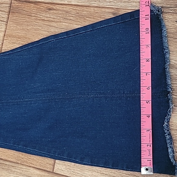 No boundaries Super High Rise Flare Jeans Woman Size M 7-9 - Picture 6 of 8